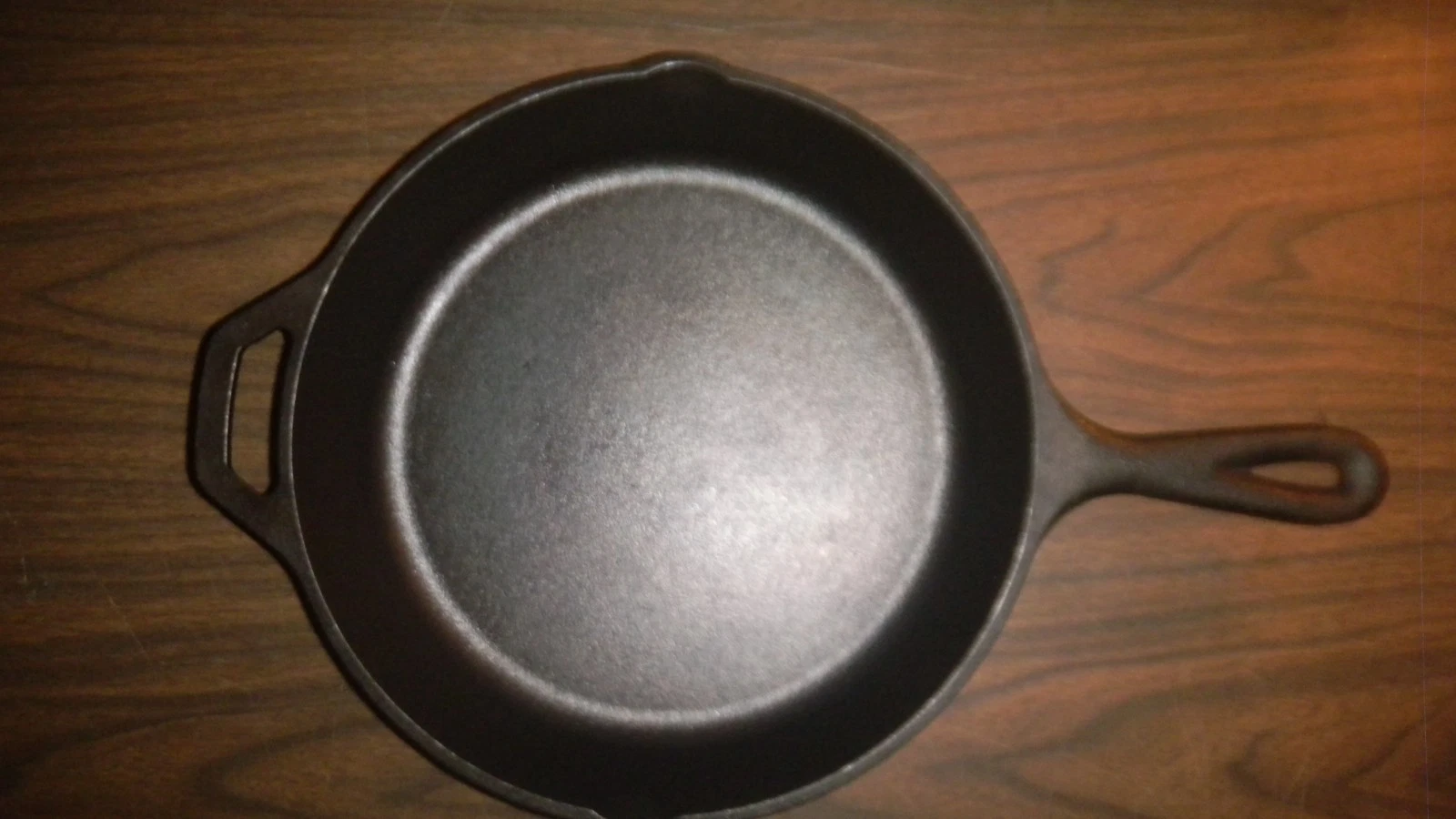 Vintage Cast Iron Lodge 8SK Skillet