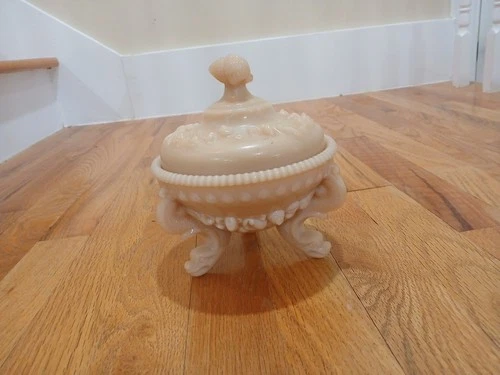 Vintage Westmoreland Milk Glass Argonaut Shell & Dolphin Footed Candy Dish W/Lid