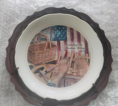 Longaberger RARE 2004 Homestead Collector Plate and Stand FREE SHIPPING!