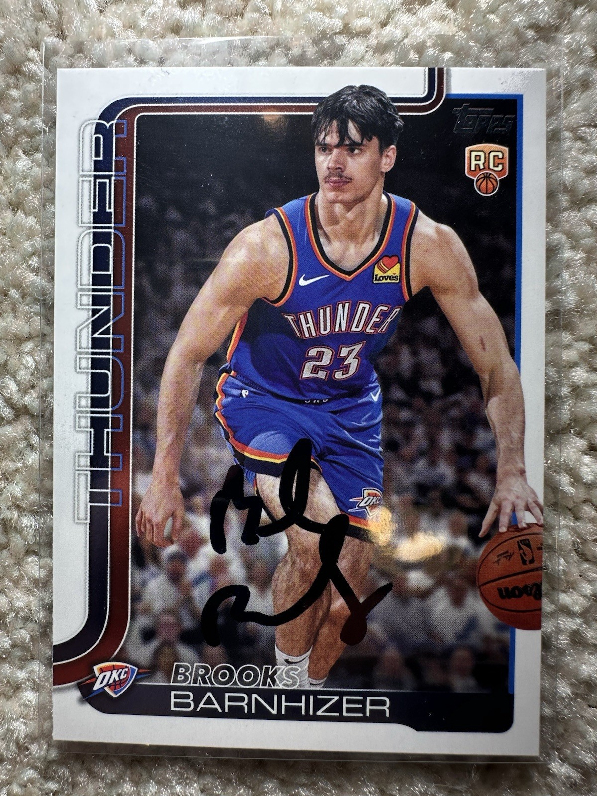 BROOKS BARNHIZER Signed 2025-26 Topps #245 Rookie Base IP Auto RC OKC Thunder