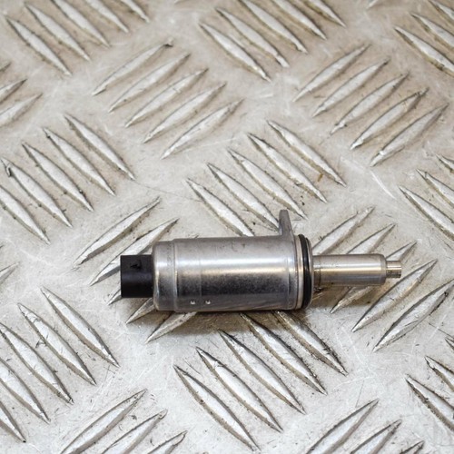 AUDI S3 8V Nockenwellenventil 06E103697M 2016 2.0 Benzin 221 KW