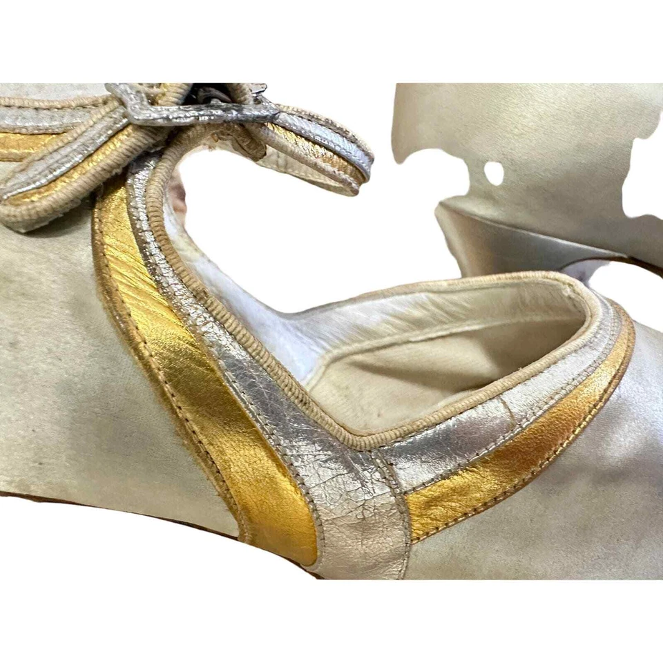 Zapatos de tacón Mary Jane años 20 plateados satinados con correa/suelas de cuero plateado/dorado 7,5N Foto 3 de 4