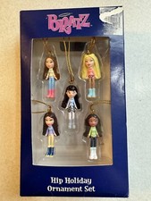 UPC 045544000185 product image for BRATZ Mini HIP HOLIDAY ORNAMENT SET 5 Pieces MGA Entertainment ENESCO | upcitemdb.com