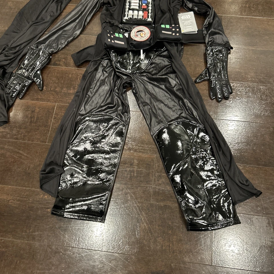 Disney Store Darth Vader Costume w/ Sound for Kids Star Wars Large L 9/10 EUC - Image 2 of 4