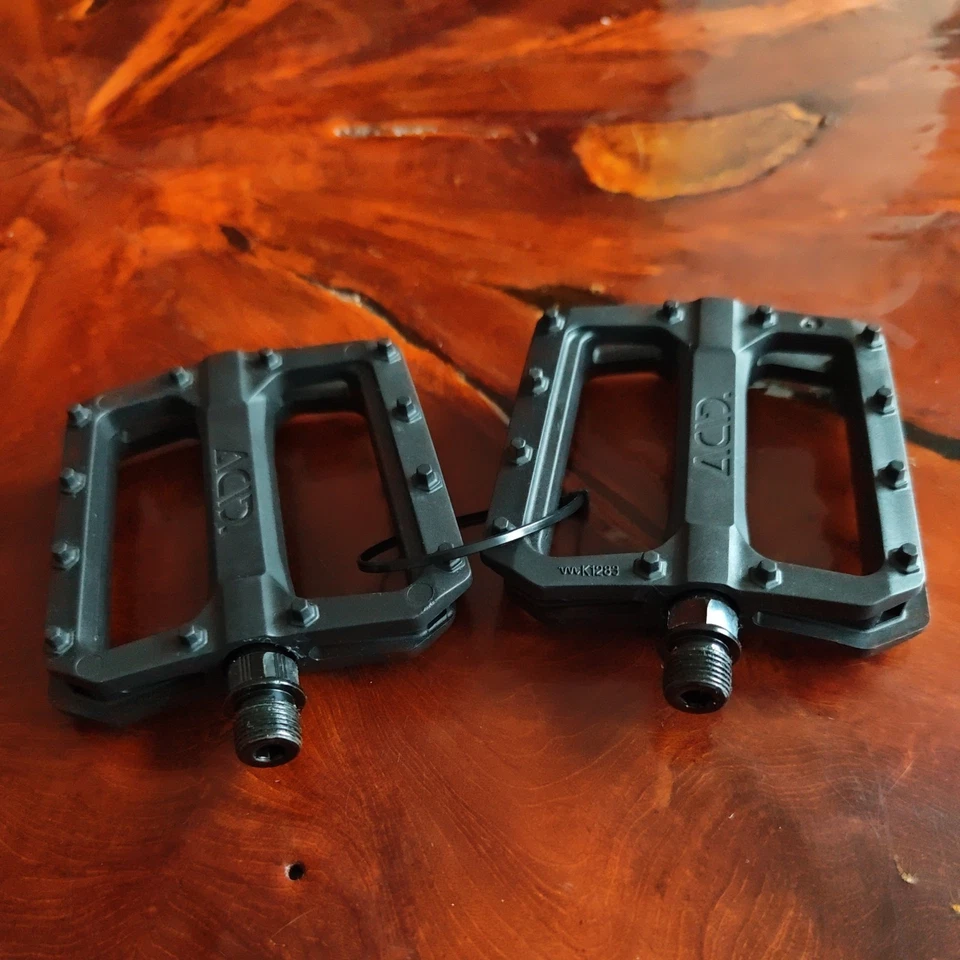 1 Paar Fahrradpedale Pedale Fahrrad ACID Cube K1283 neu 