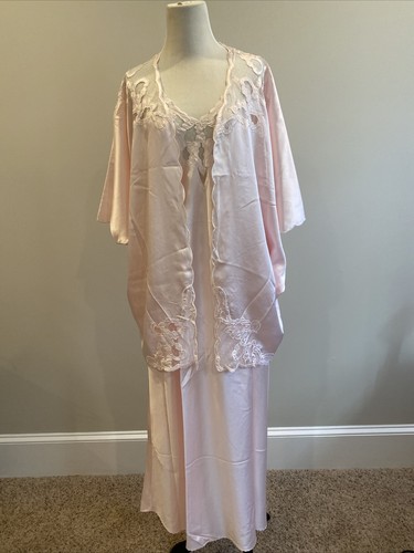Vintage NATORI Pink 2pc Long Nightgown 