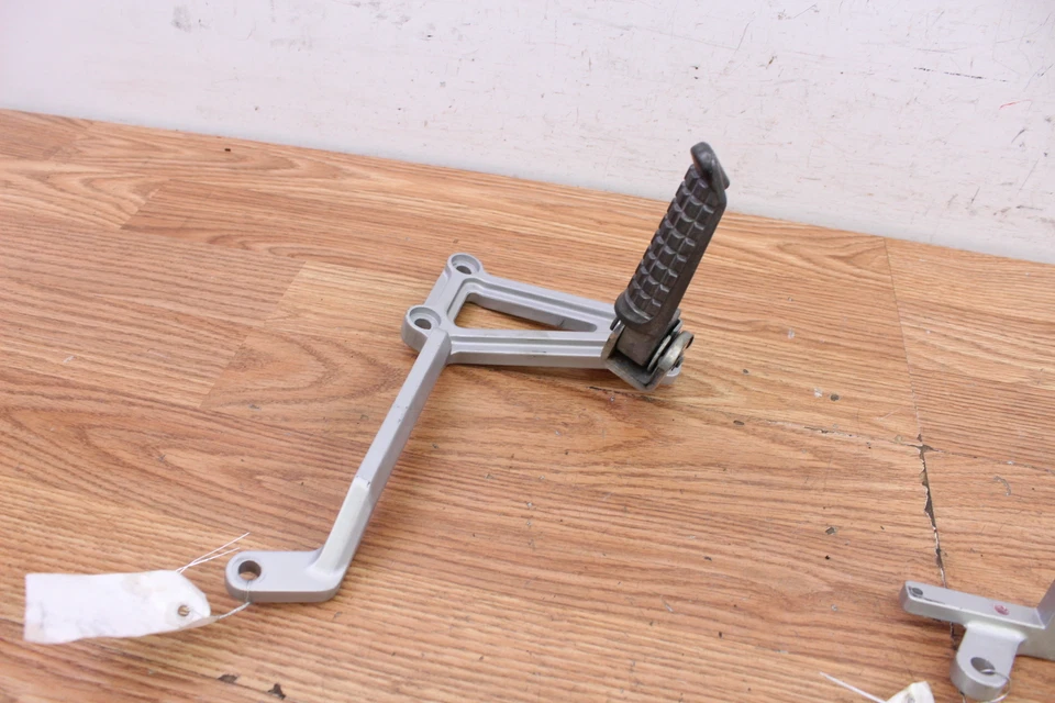 2005 KAWASAKI NINJA 250R Left & Right Rear Exhaust Bracket w/ Foot Pegs - Image 3 of 4