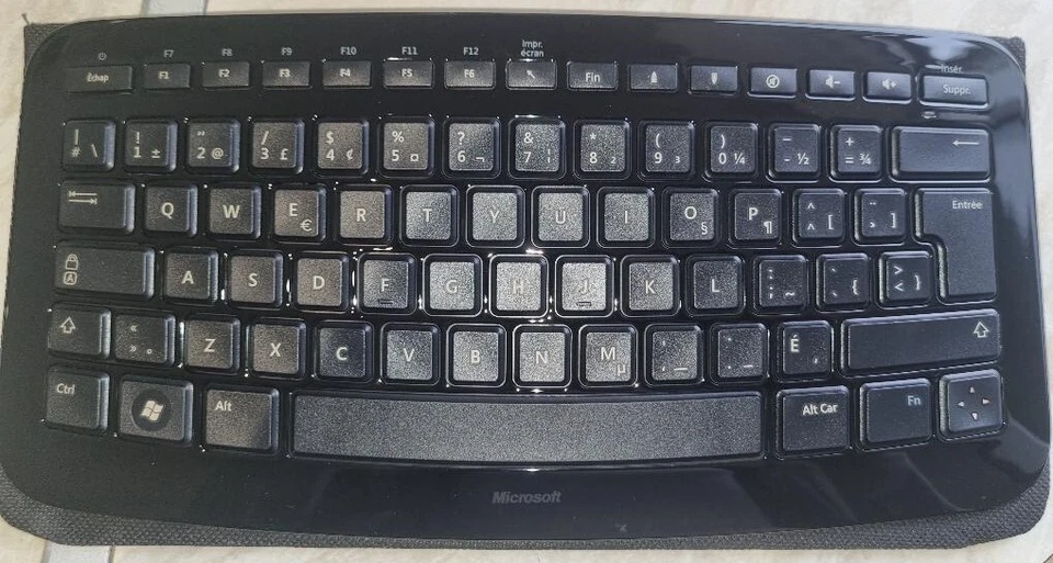 Microsoft Arc Wireless Keyboard Model J5d-00004 FRENCH Keyboard. BRAND NEW - Image 2 of 4