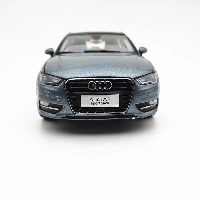 1/18 アウディA3 スポーツバック 1/18 Audi A3 Sportback Gray Diecast Metal Model Car Toys
