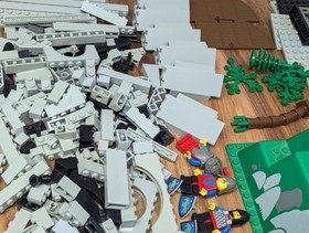 Lego 6081 Kings Mountain Fortress Knights Black Falcons Knights 6090 Knights Castle