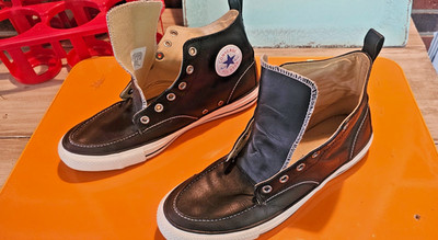 Converse Chuck Taylor All Star Leather Mid Top Sneakers Black/White 125647C
