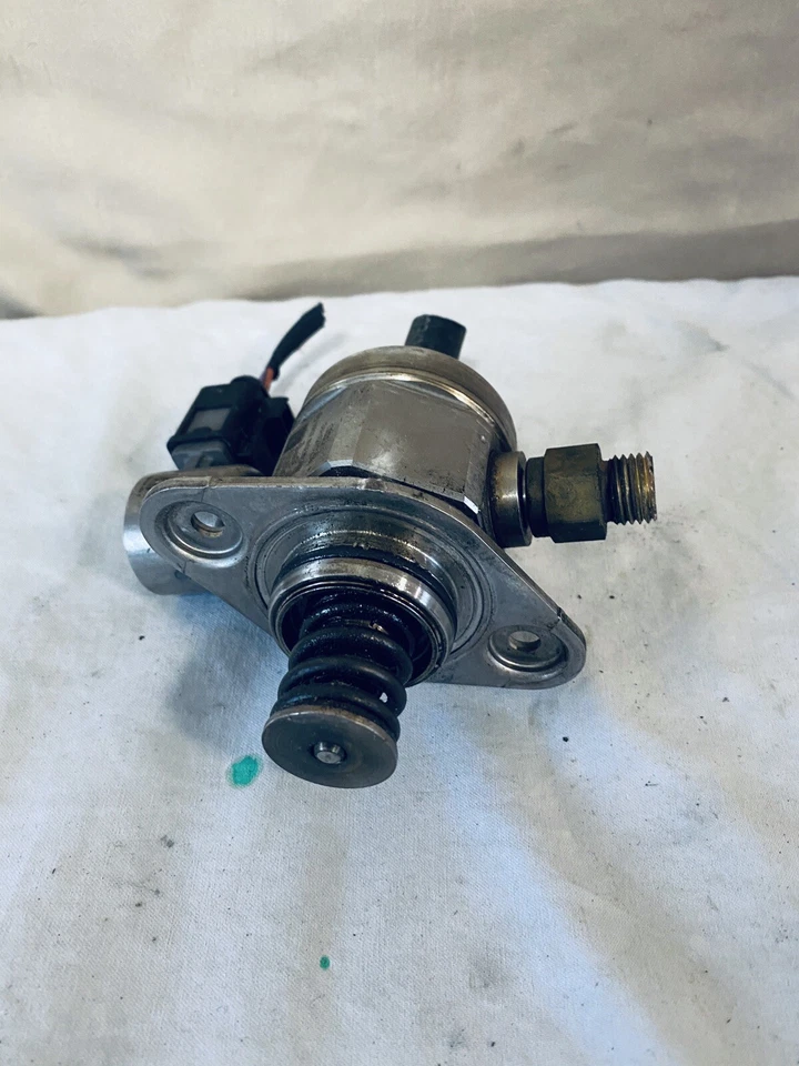 08-17 Audi A3 TT Jetta Beetle Eos Golf CC GTI High Pressure Fuel Pump 06H127025K Foto 3 de 4