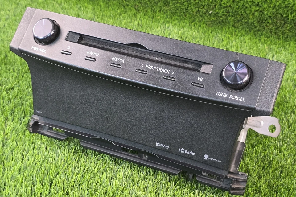 Unidad principal de radio HD LEXUS RC350 RCF 2016-2018 Gracenot XM 86140-24010 Foto 3 de 4