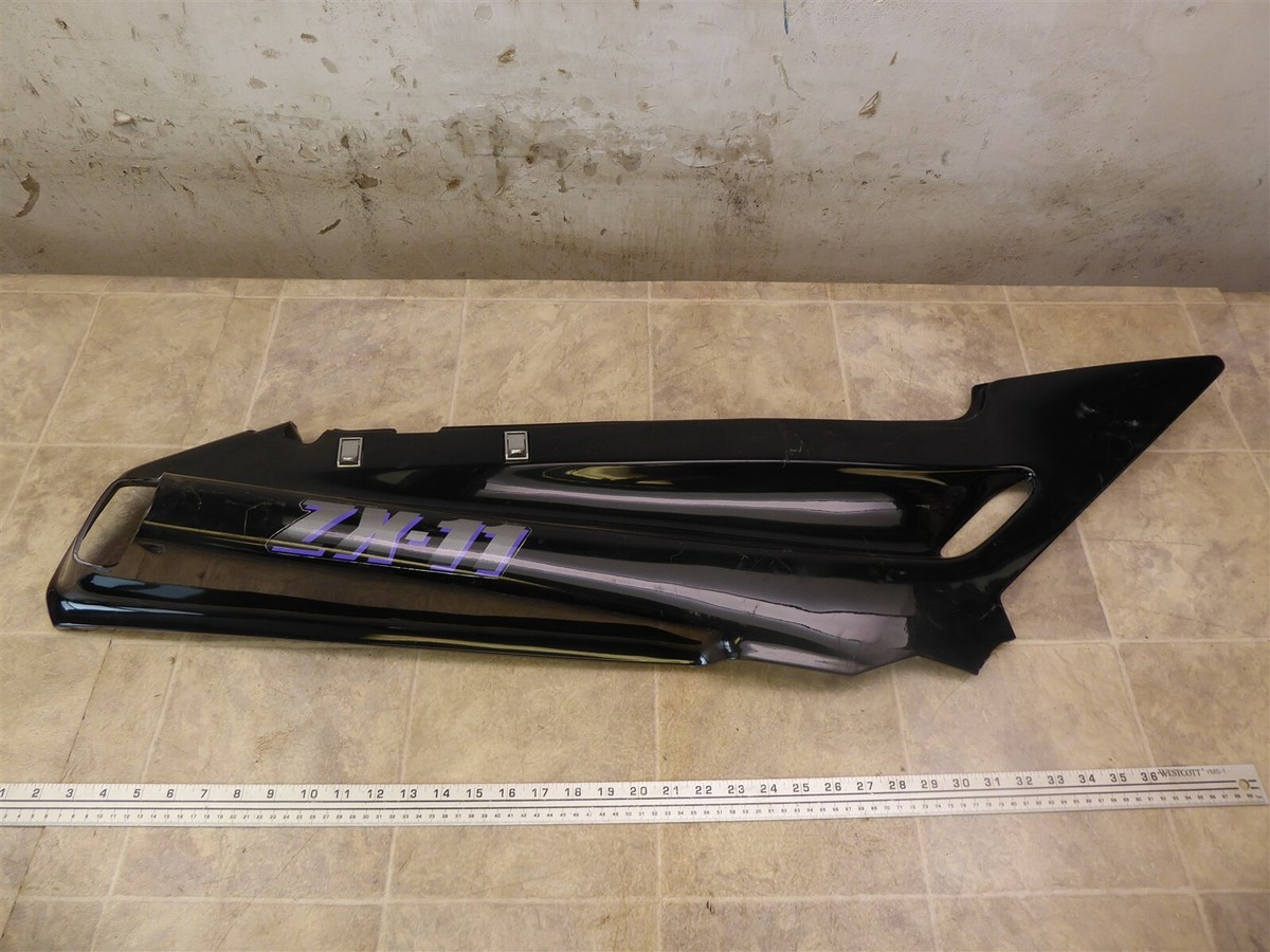 1990 Kawasaki ZX1100 Ninja K771) black right side rear faring cowl