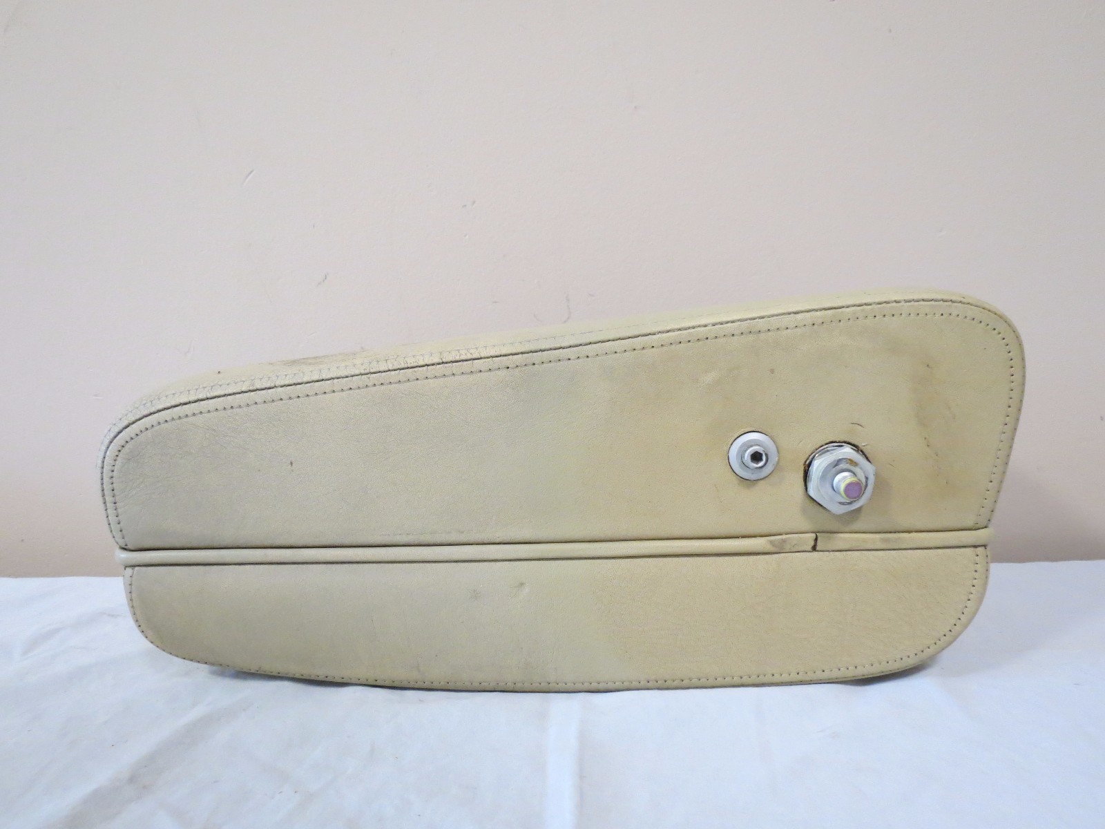 1981-1988 Rolls Royce SILVER Spur FRONT Seat Arm Rest Right PASSENGER TAN OEM