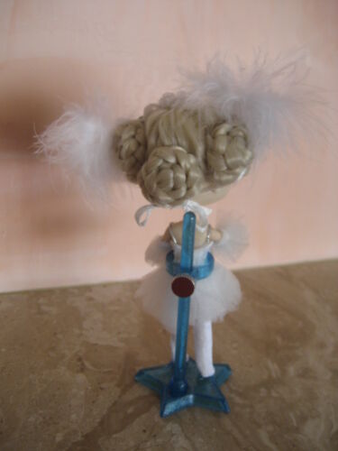 muñeca MINI PULLIP, su nombre LOLITA SWAN, BAILARINA - Imagen 2 de 3