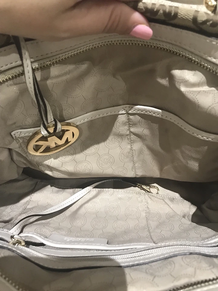 Michael Kors Bag - Barely Used, photo 4 of 5