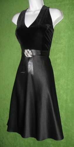 Vestido de cóctel Jessica Howard negro terciopelo satinado estrás broche 10P $99 - Imagen 5 de 7