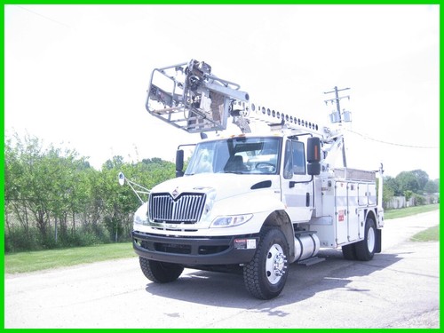 2011 INTERNATIONAL 4300 MAXXFORCE 7.6L TURBO DIESEL, ALLISON AC, WITH ALTEC