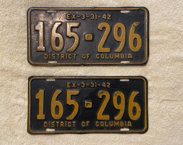 RARE PAIR of 1942 WASHINGTON DC DISTRICT of COLUMBIA license plates