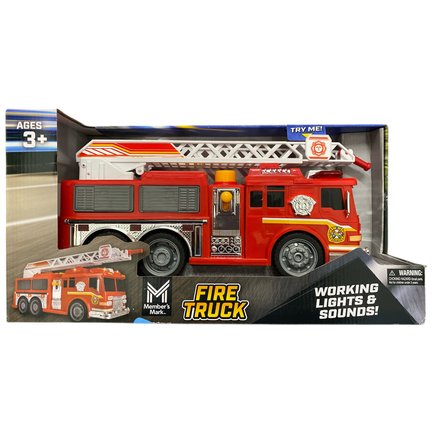 Участники отмечают игрушечную пожарную машину работающими огнями и звуками разбрызгивающую настоящую воду 7490₽