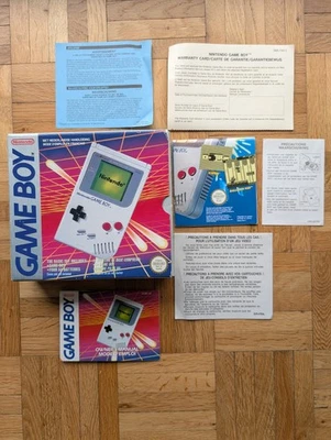 Boîte Game Boy DMG-01 FAH + notice + documents d'origine — sans console — TBE - Photo 1/4