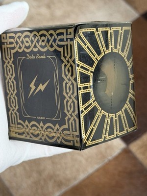 NOS Rare Vintage Casio DB-81 Data Bank 80 Men's Digital Sports