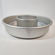 Vintage Wear Ever 2901 1/2 Aluminum Angel Food Tube Cake Pan USA