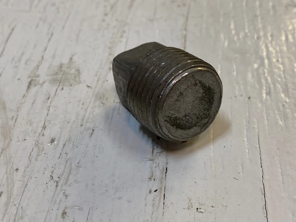 177 Malleable Iron Pipe Fitting 3/4" X 1/2” Square Head Plugs (177 qty) - Image 4 of 4