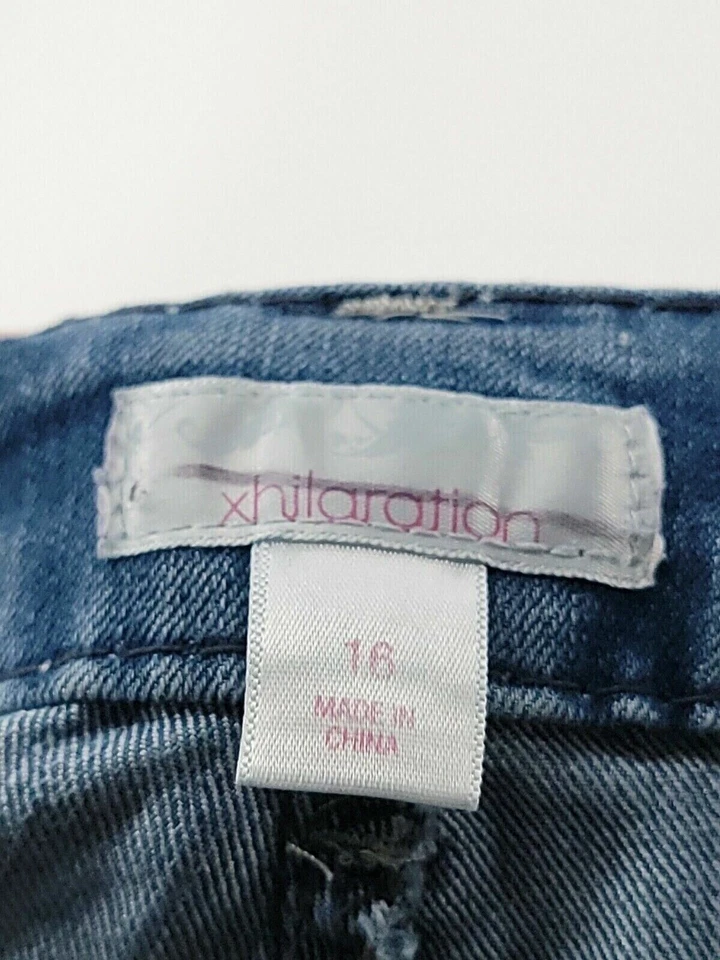 Pantalones de mezclilla Xhilaration para niñas jóvenes talla 16 31x29 rectos azul mezcla de algodón/poliéster Foto 4 de 4