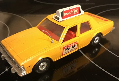 Rare Vintage CORGI Chevrolet Caprice Classic TWA Taxi Cab Great Britain Original