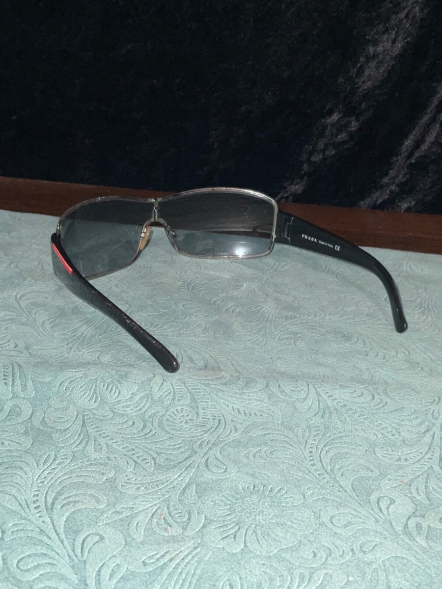 PRADA プラダ レア ゴーグル Oversized square metal sunglasses PRADA SPR 52W col. must + gold