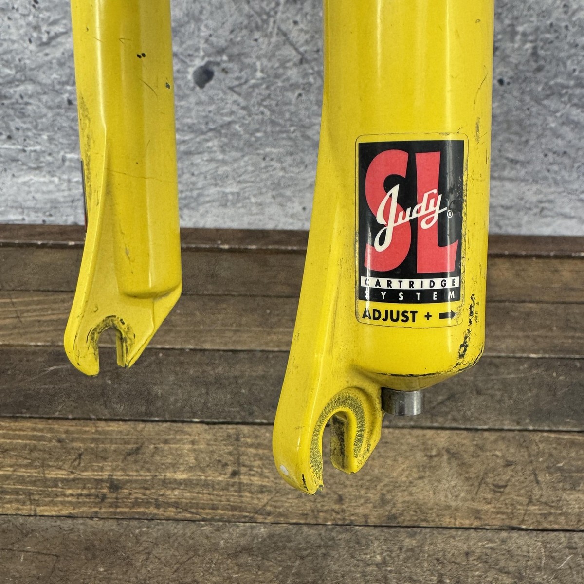 Vintage RockShox Judy SL Titanium Bolt Suspension Fork 26 1 1/8
