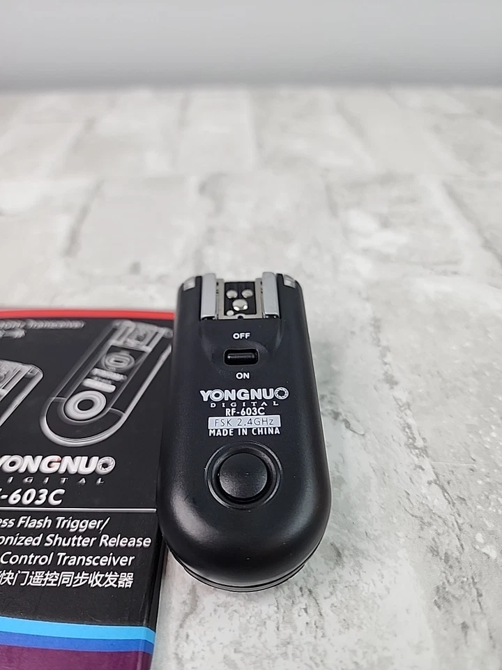 Yonguo Digital RF-603C Wireless Flash Trigger Remote Control Receiver - Image 2 of 4