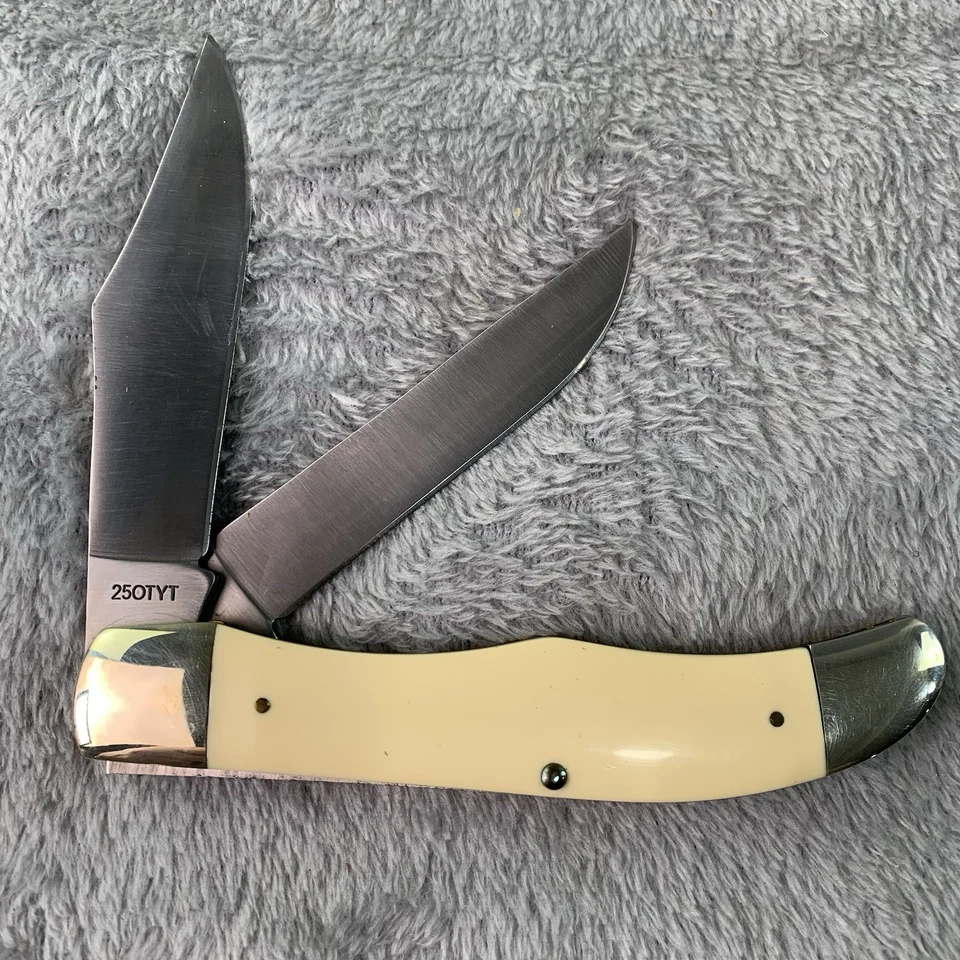 Cuchillo Plegable Schrade Scrimshaw 2 Hojas De Colección con Funda y Caja Pavos Salvajes 250TYT Foto 3 de 4