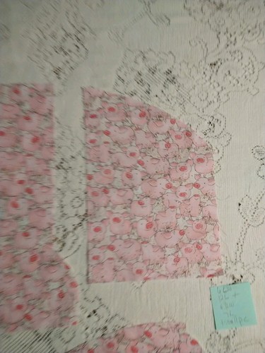 REMNANTS Pink Pigs Cotton Fabric Hi-Fashion Fabrics Piglets - Picture 3 of 4