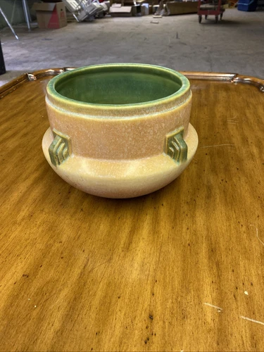 ROSEVILLE ARTCRAFT TAN AND GREEN JARDINIERE #629 10” Wide Version