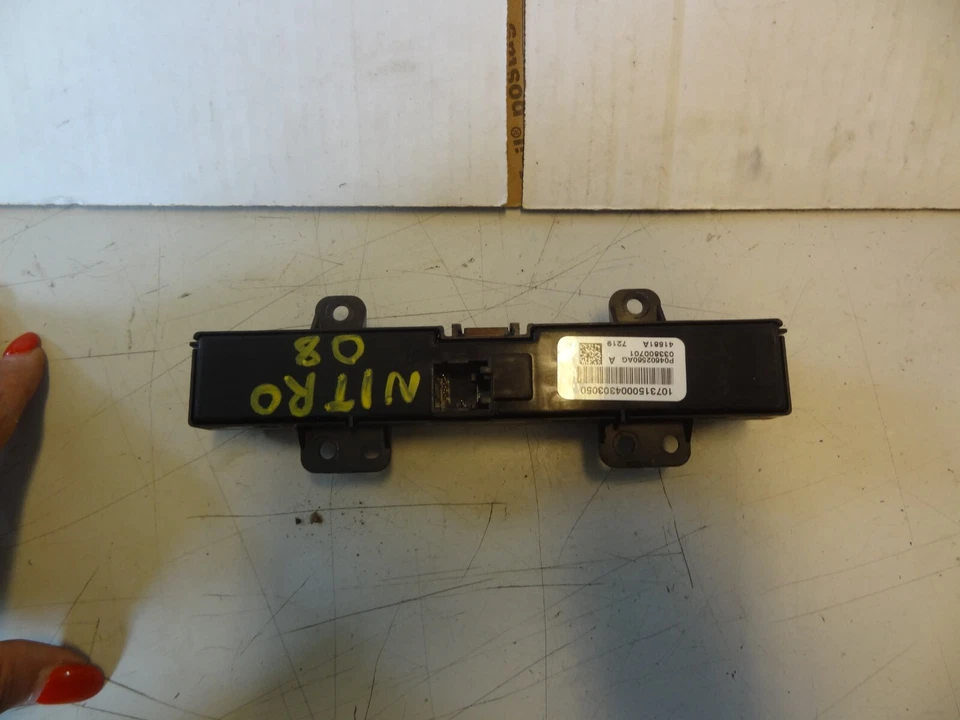 2007 2008 2009-2011 Dodge Nitro ESP Hazard Light Control Switch P04602560AG OEM Foto 4 de 4