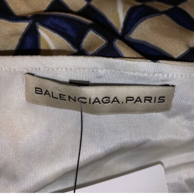 pre-loved authentic BALENCIAGA size 44 geometric print SHIFT pre-loved authentic BALENCIAGA size 44 geometric print SHIFT