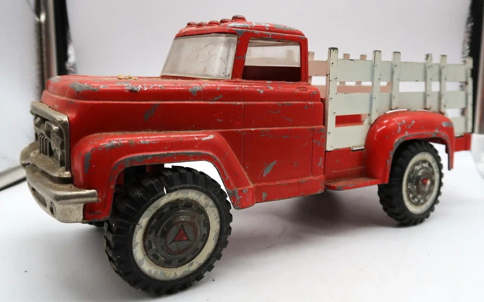 Vtg 60's Hubley Mighty Metal Farm Truck 800 GMC w/ Pen Sides & Matching Trailer - Image 3 of 4