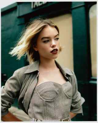 BEAUTIFUL MILLY ALCOCK HOUSE OF THE DRAGON 8X10 PHOTO