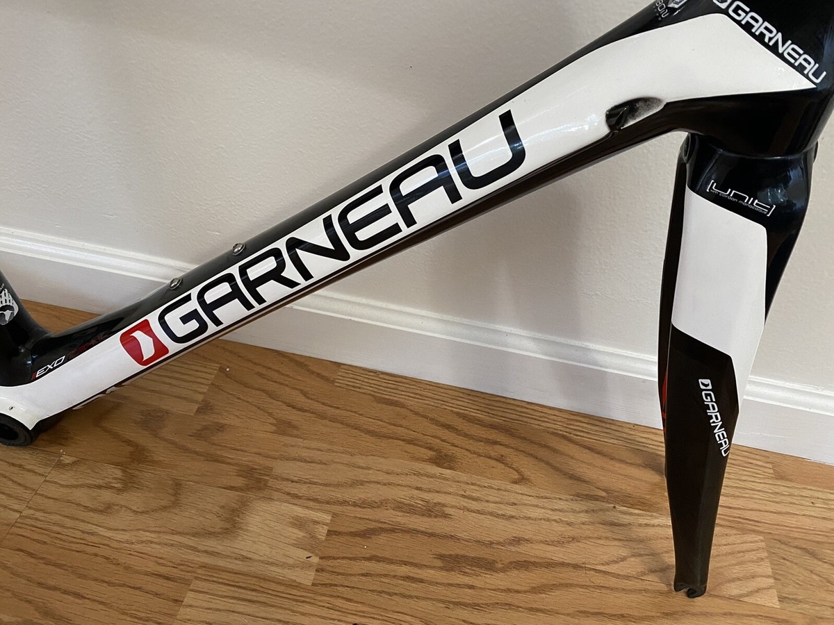 Louis Garneau Genix R1 Carbon Frameset Small Frame $2,500 Louis Garneau Genix R1 Carbon Frameset Small Frame $2,500