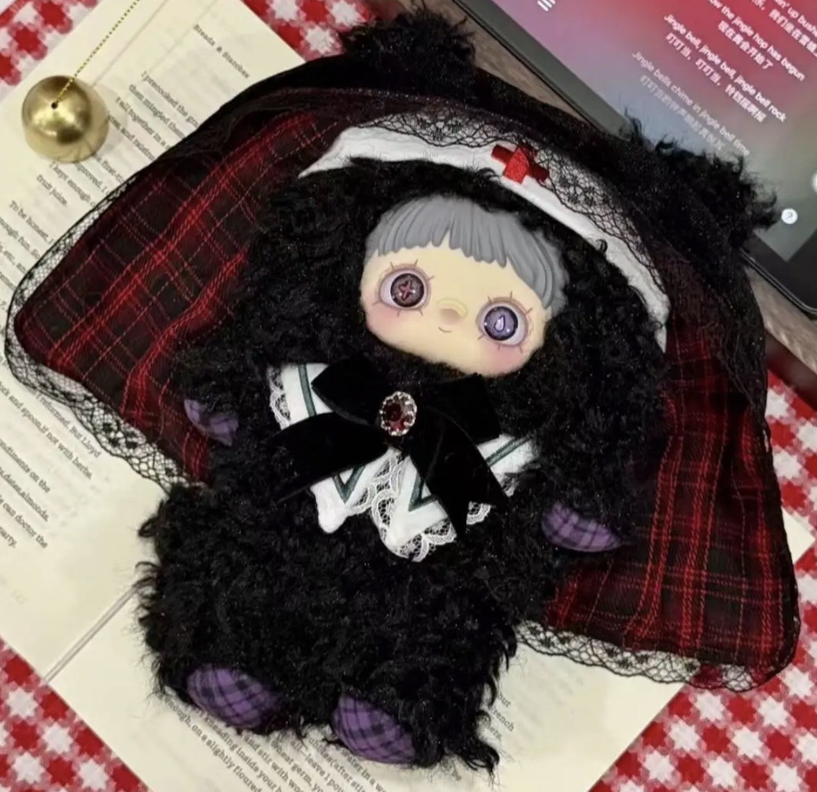 Sister Kitten - Secret Maymei Winter Weirdness Series Toy Figure Blind Box
