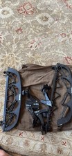 Thule 1060 Roof Rack Feet Ski Holders.