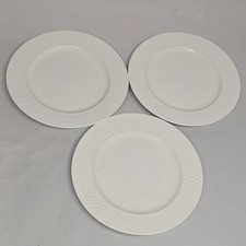 Oneida Wicker White Dinner Plate 11” Diameter Set of three.