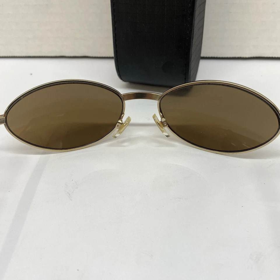 Gafas de sol Foster Grant para hombre con forma ovalada con estuche marrón Foto 4 de 4