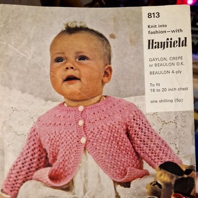 Hayfield 813 DK 4-lagig 3-lagig Baby Strickjacke Vintage Strickmuster 16-20'' Original
