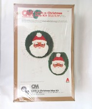 Columbia Minerva Latch hook kit Christmas bath mat toilet lid Santa Claus 3764