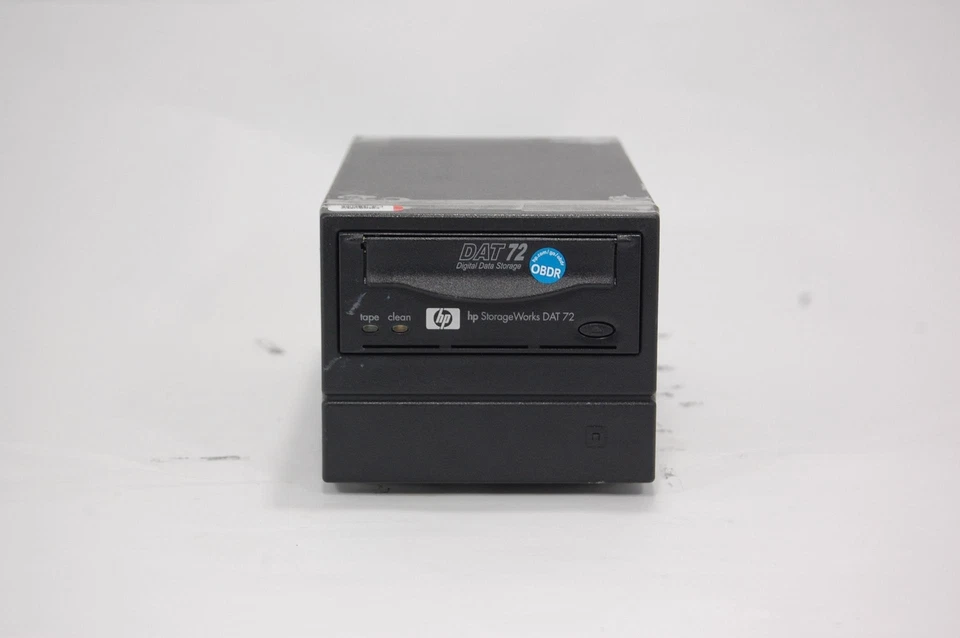 HP Q1523A BRSLA-0208-AC External Tape Drive - Image 3 of 4