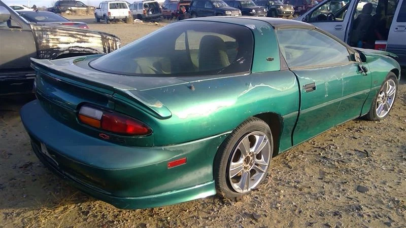 Brazo de control superior delantero derecho usado delantero se adapta a: Chevrolet Camaro 1997 delantero Foto 4 de 4